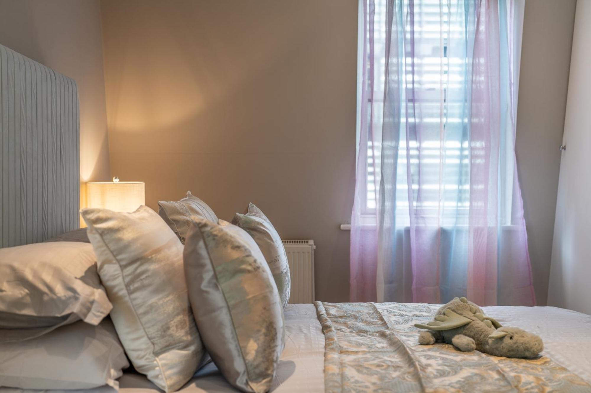 Huge 200Sqm Luxury 3-Bedroom Mews Villa ロンドン エクステリア 写真